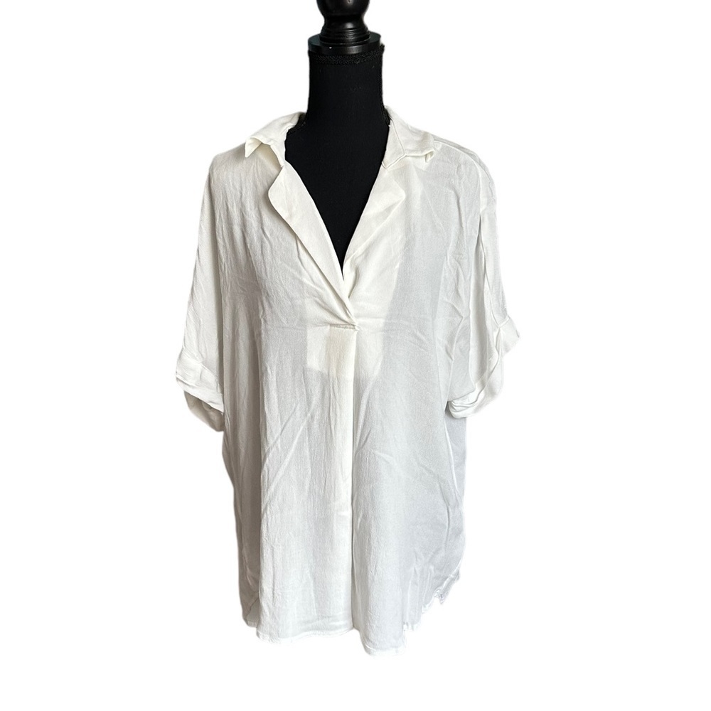 All In Favor White Collared Short Sleeve Top Blouse Size Large